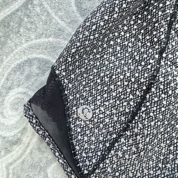 Womens Lululemon Hotty Hot Short Long (Reflective) - Picture 5 of 7